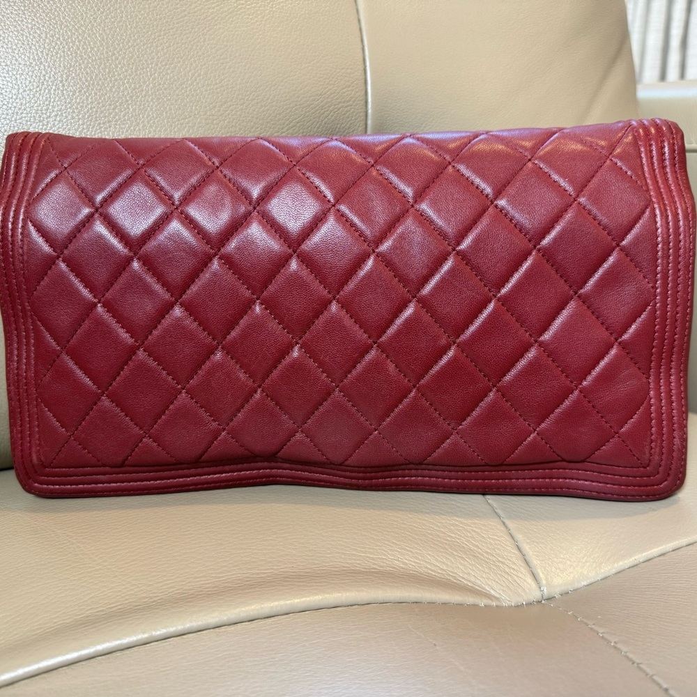 Sold ❌ Chanel Le Boy soft fold over CC clutch bag lambskin - Picture 3 of 13